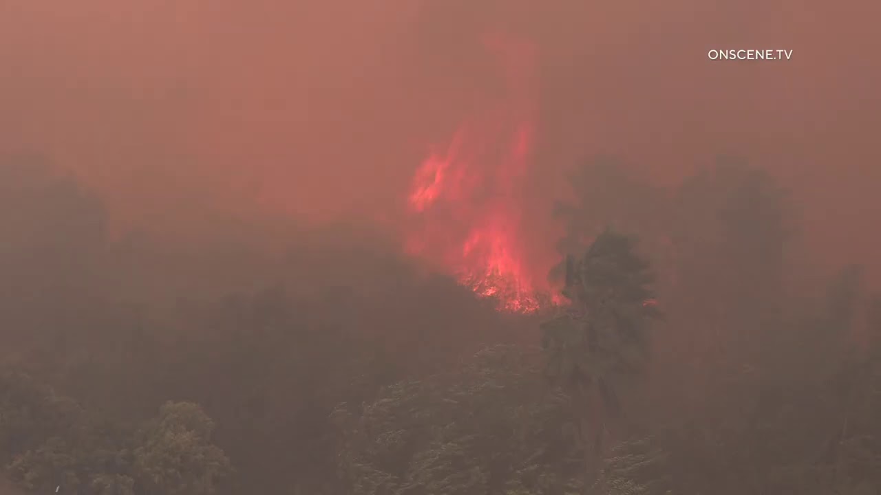 Silverado Fire Rapidly Grows, Threatens Homes in Irvine