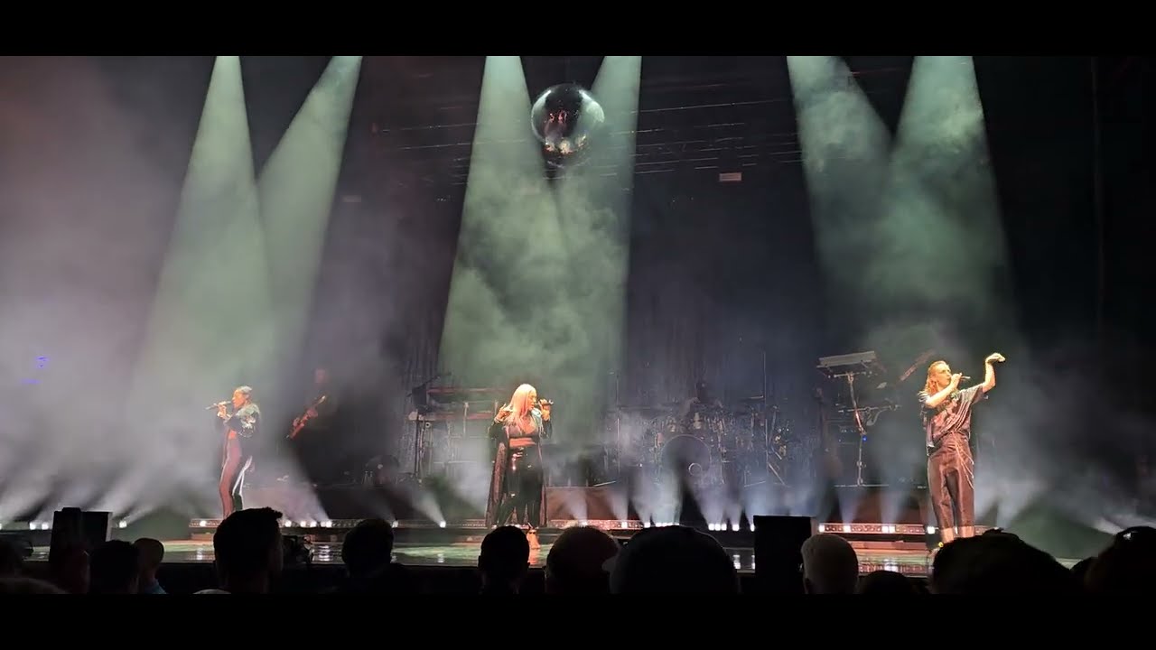 Sugababes - Weeds (UK & Europe Tour 2025 - Palladium Köln - LIVE - 2025-04-26)