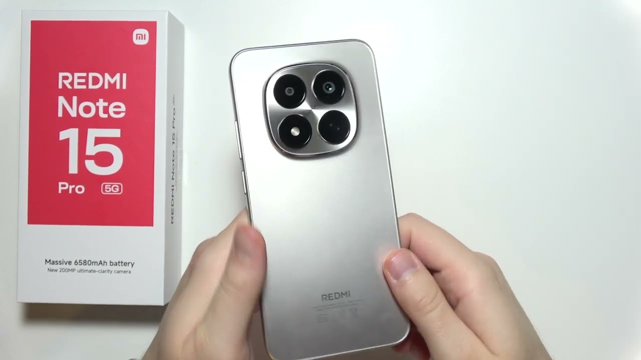 Есть ли у Redmi Note 15 Pro 5G изогнутый экран?