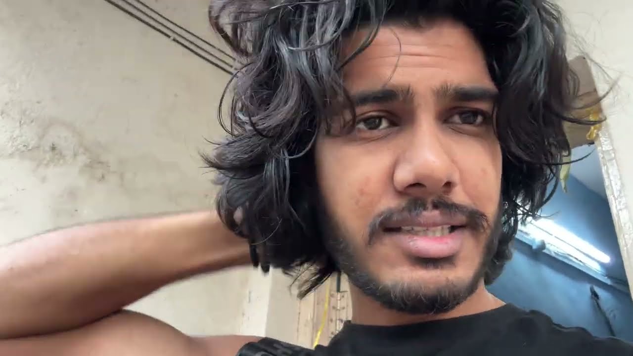 Shreyash Ke Ghar Ki Gai Light .