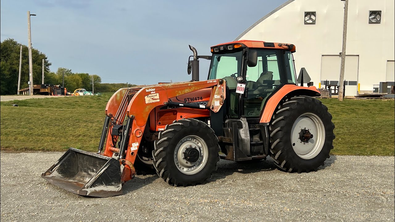 6899 - 2006 AGCO RT100A 4WD Diesel Tractor with Buhler Allied Loader Attachment