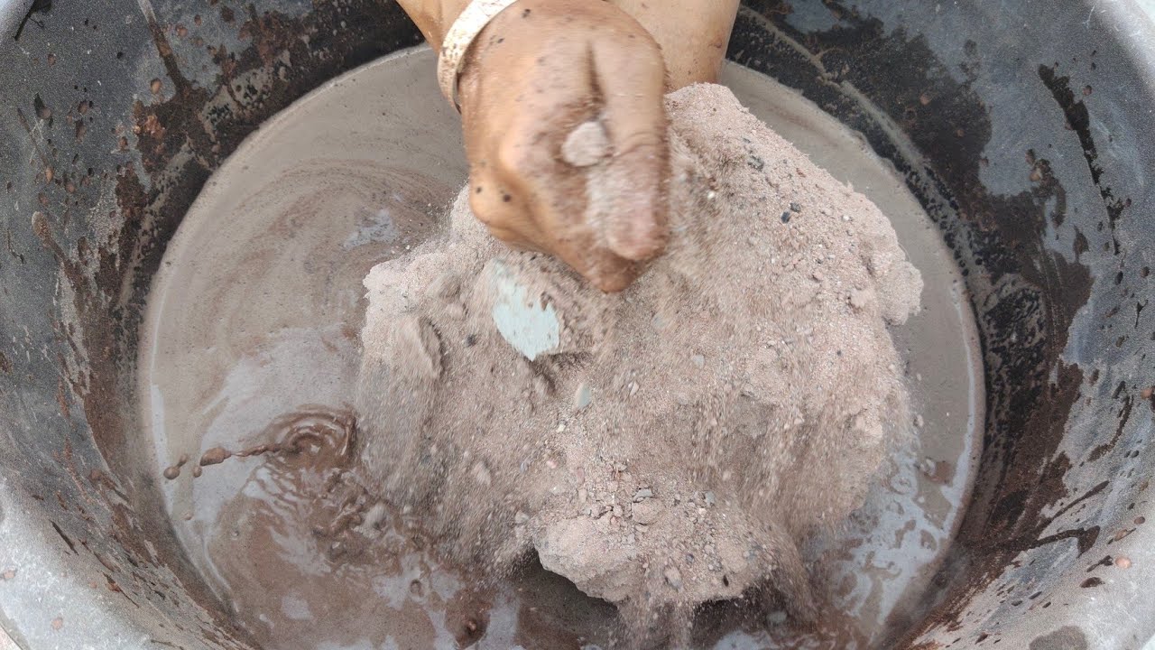 Gritty red sand cement water 💦💦crumbling ||ASMR||