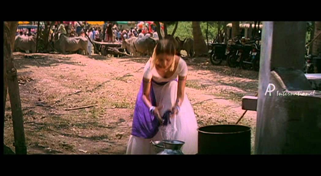Kadhal Sadugudu - Vikram beats Ilavarasu