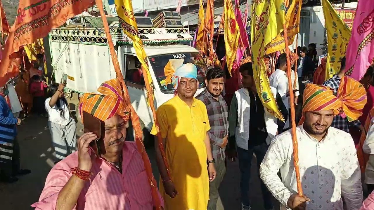 लालसोट में श्री श्याम मंदिर के 19वें पाटोत्सव पर घाटेश्वर नाथ मंदिर से निशान यात्रा निकाली गई