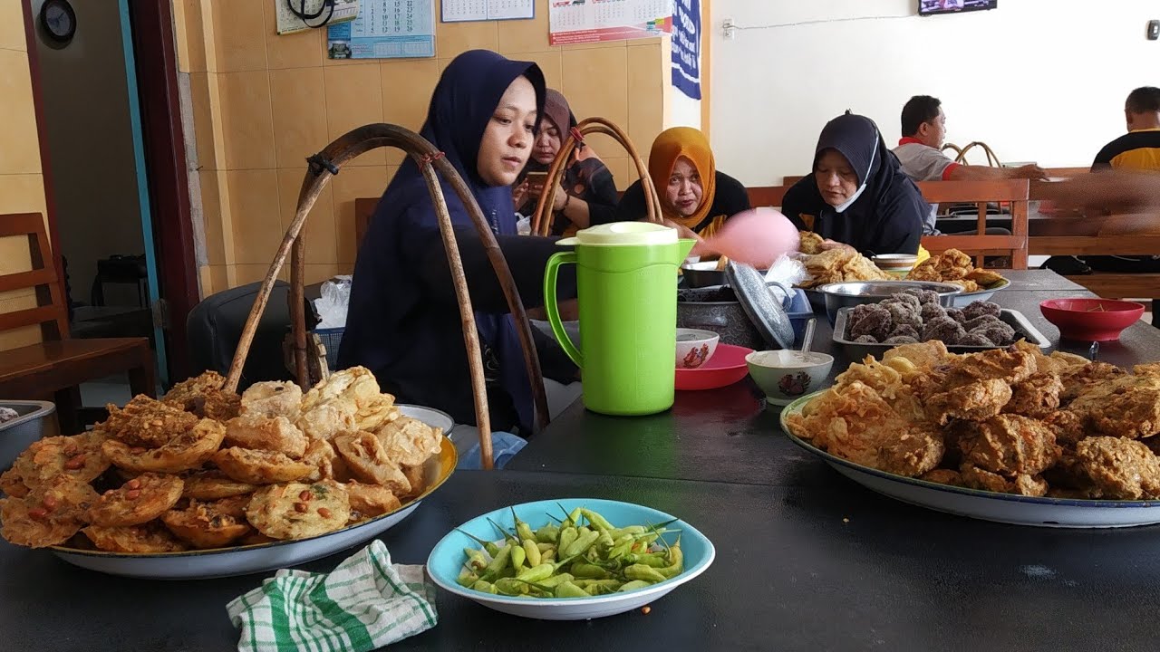 JUALAN ES DAWET JABUNG SUDAH PULUHAN TAHUN , DAWET JABUNG ASLI PONOROGO