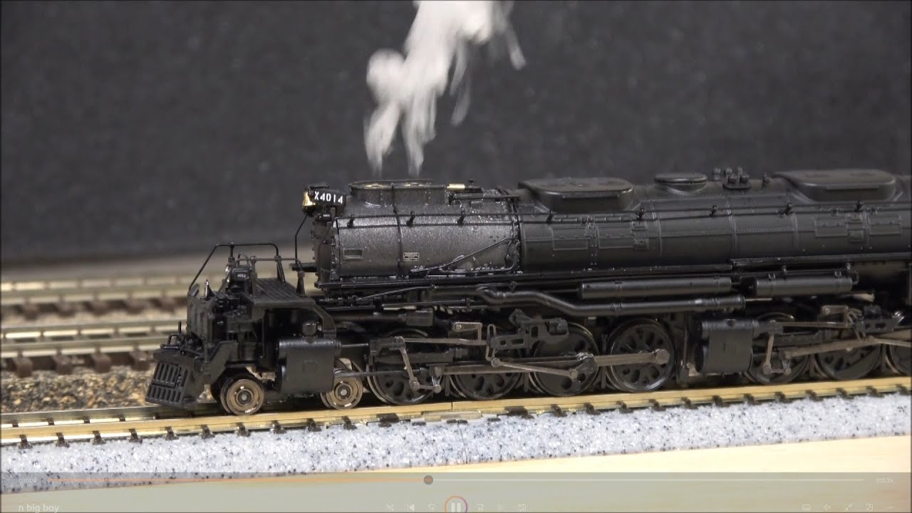 A Closer Look: Broadway Limited's Big Boy 4014 Excursion in N Scale with Smoke Effects | jlwii2000