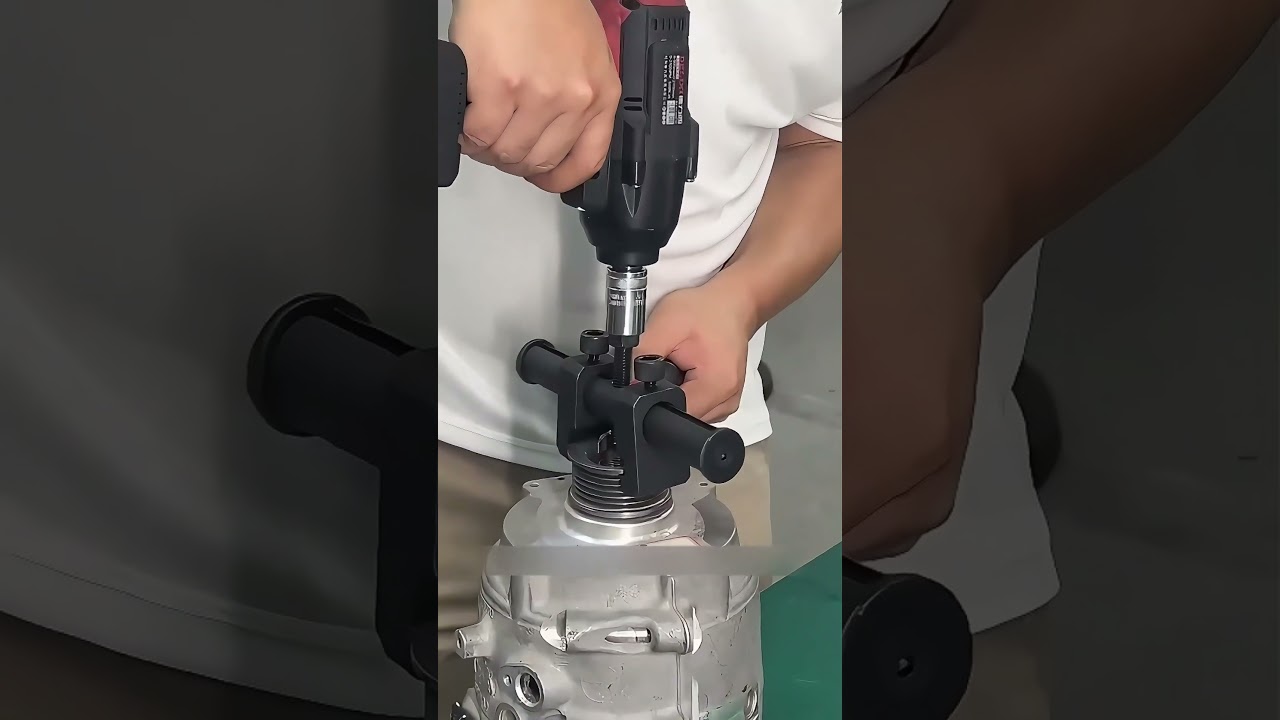 Alat za skidanje navojne remenice radilice#auto #tools