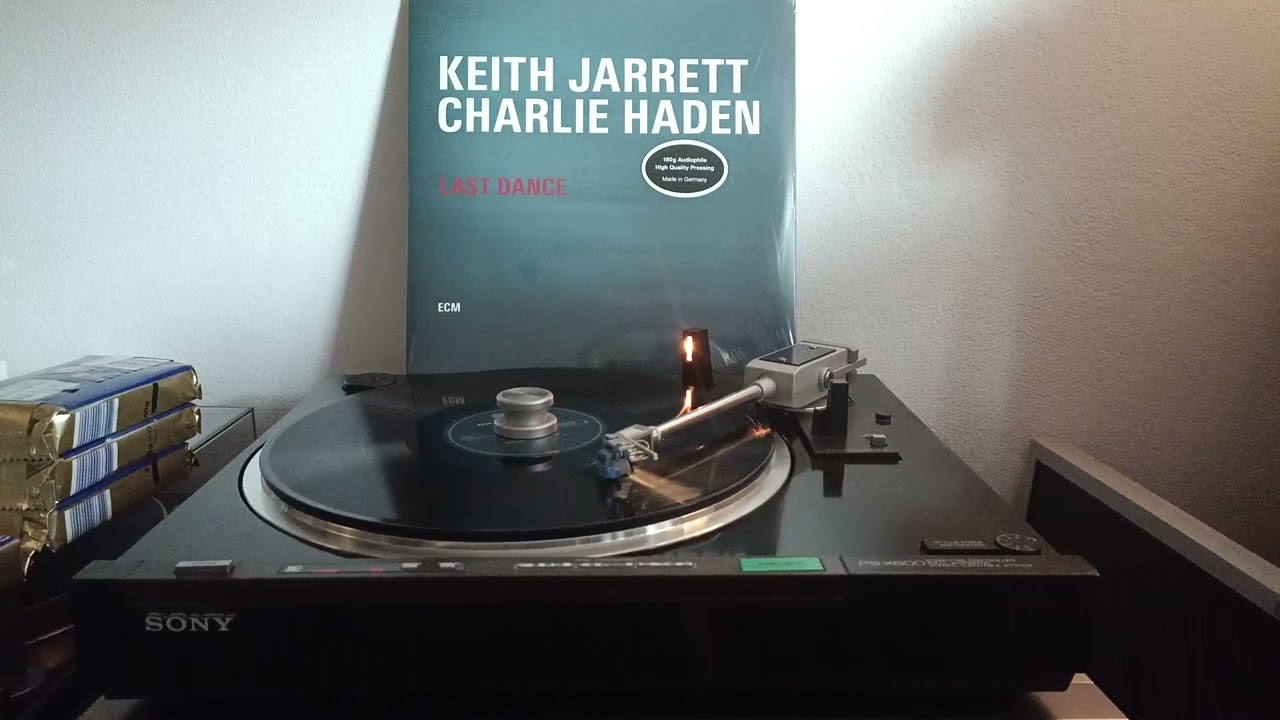 SONY PS-X600 playing KEITH JARRETT / CHARLIE HADEN 