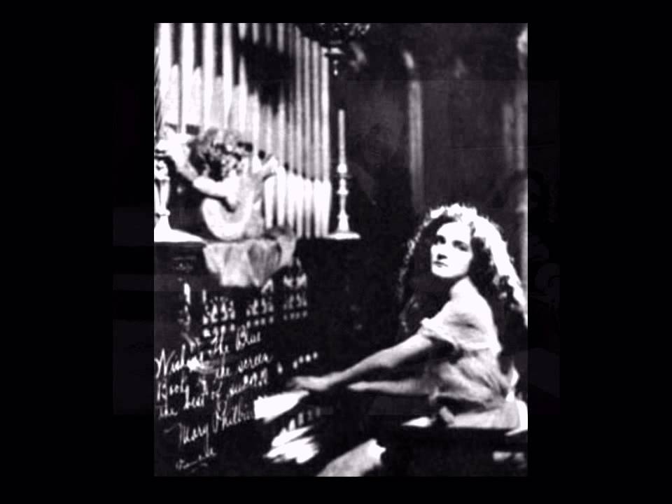 Movie Legends - Mary Philbin
