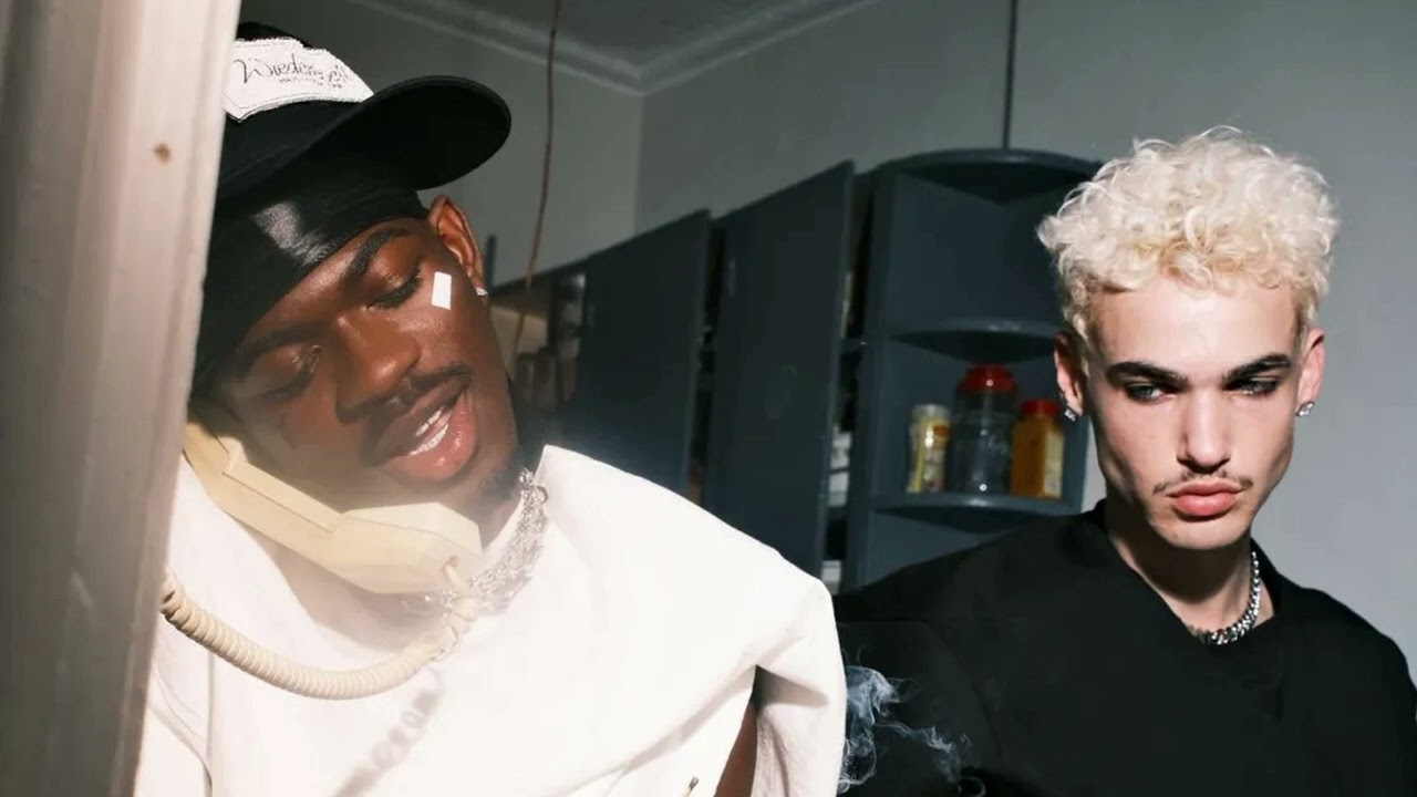 Lil Nas X - Out feat. Starrah