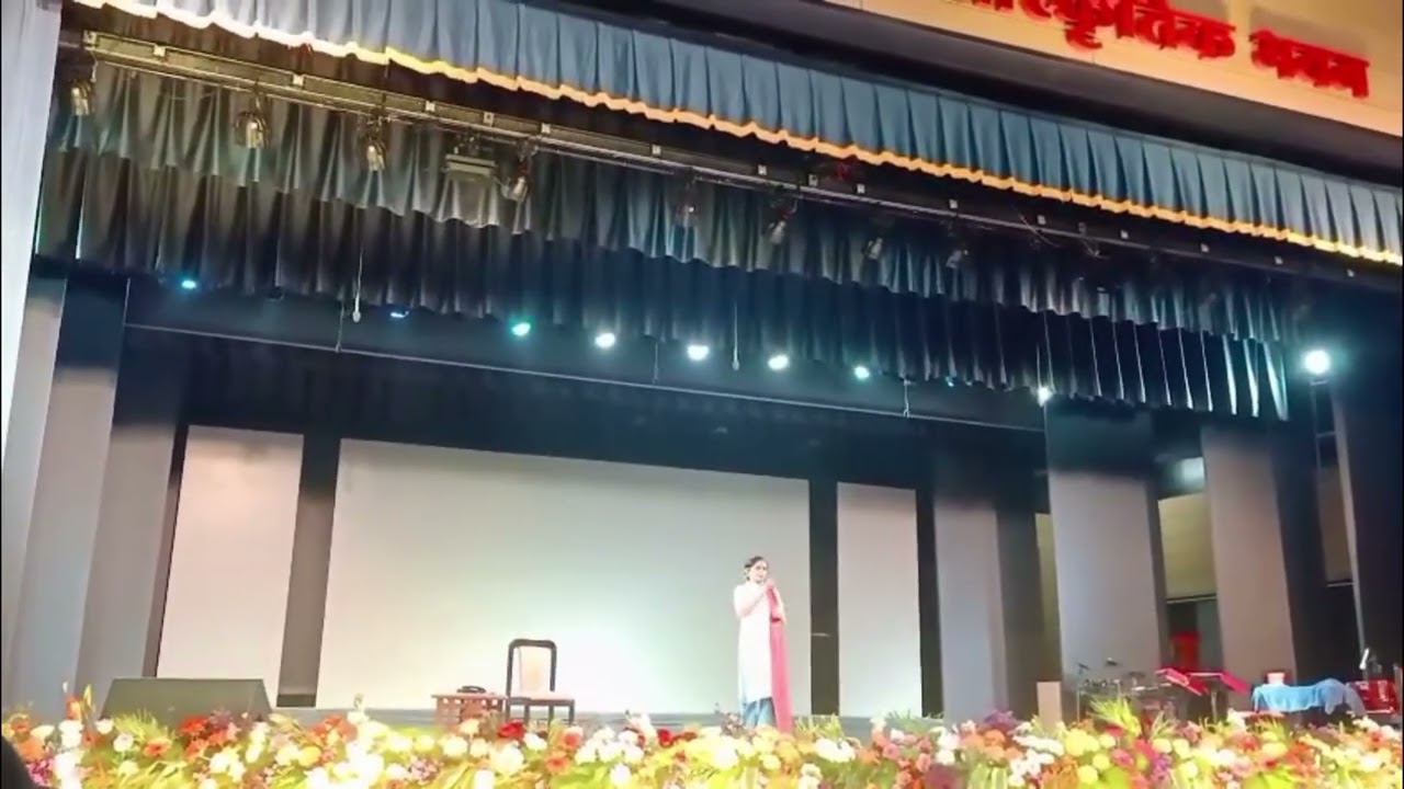 मी रंगभूमी बोलते