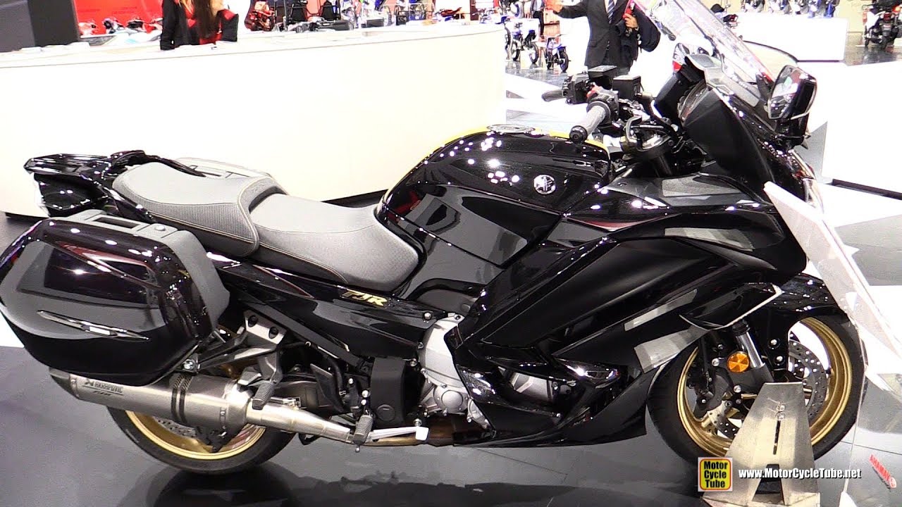 2020 Yamaha FJR1300 Ultimate Edition - Walkaround - 2019 EICMA Milan