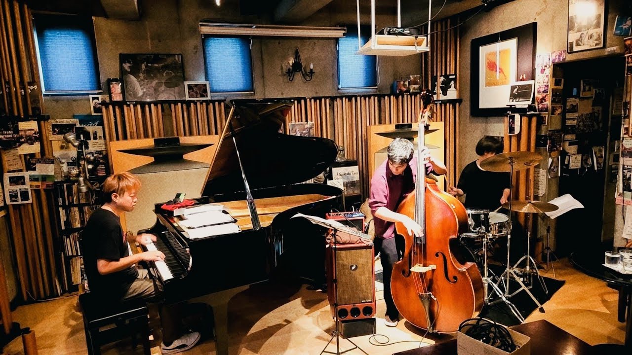 【ライブ】【オリジナル】わくわくマーケット　鈴木俊祐(ピアノ)Abedin Swapnil Eishraq(ベース)宮崎隼門(ドラム)