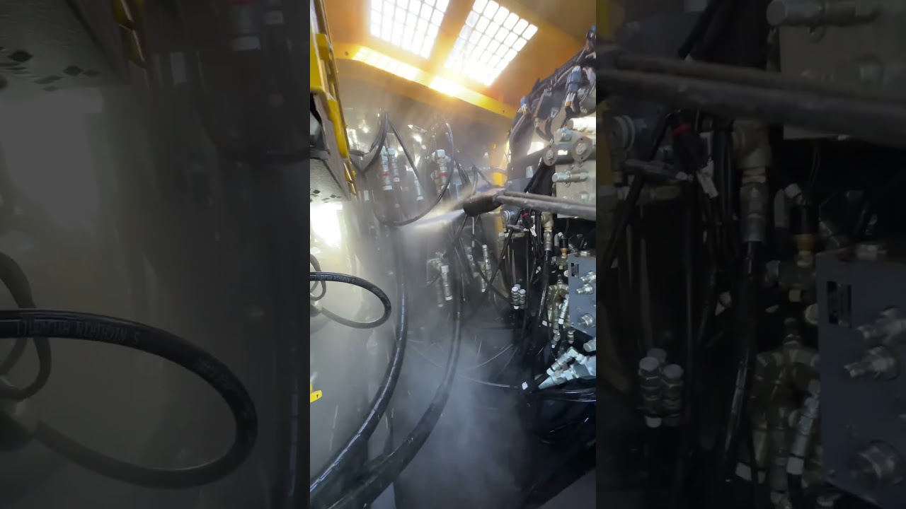 Heavy Equipment Cleaning 🧼🧹🧽  #shorts #cleaning #heavymachinery #equipment #washing #reels #video