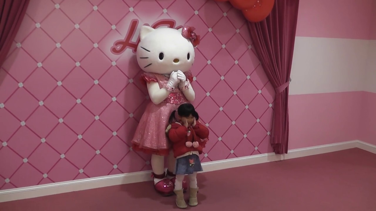 ＵＳＪでキティちゃんとご対面【ルナ３歳】
