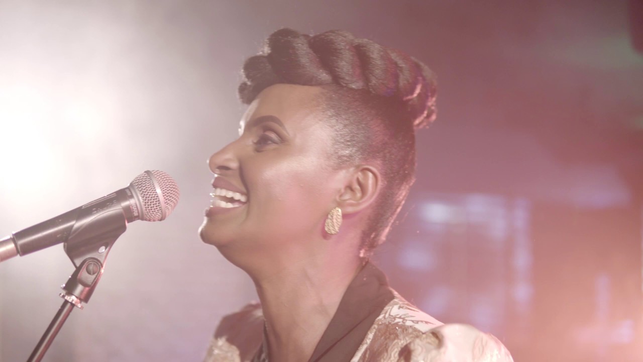 Nzahora Nshima by Gaby Kamanzi (Official Video 2019)