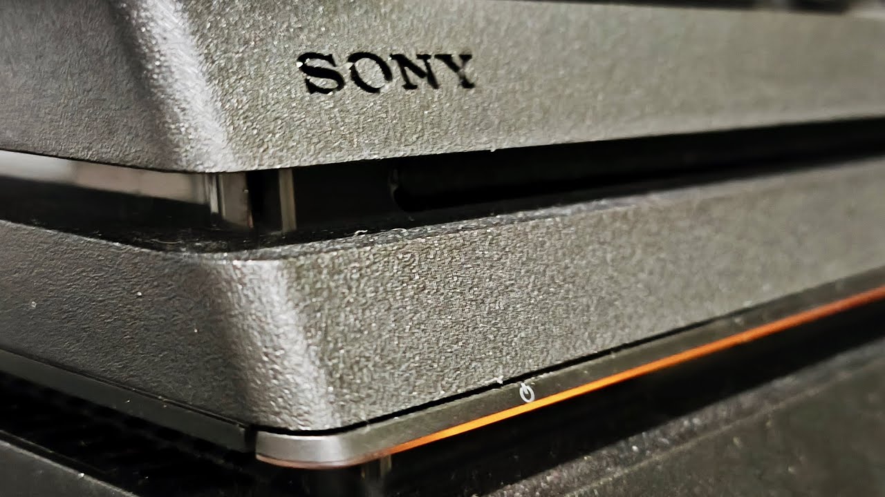 Review of the PlayStation 4 Pro and its accessories