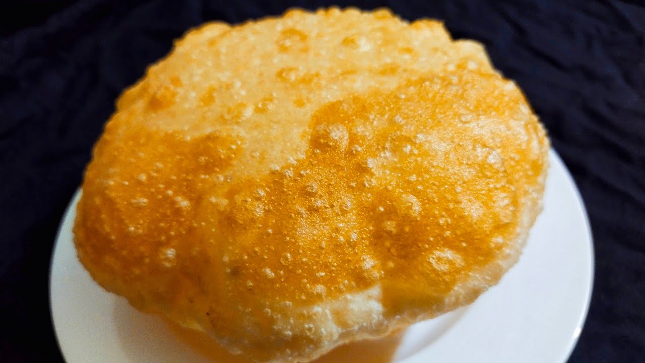 Halwa Poori Recipe | Maida Poori Recipe