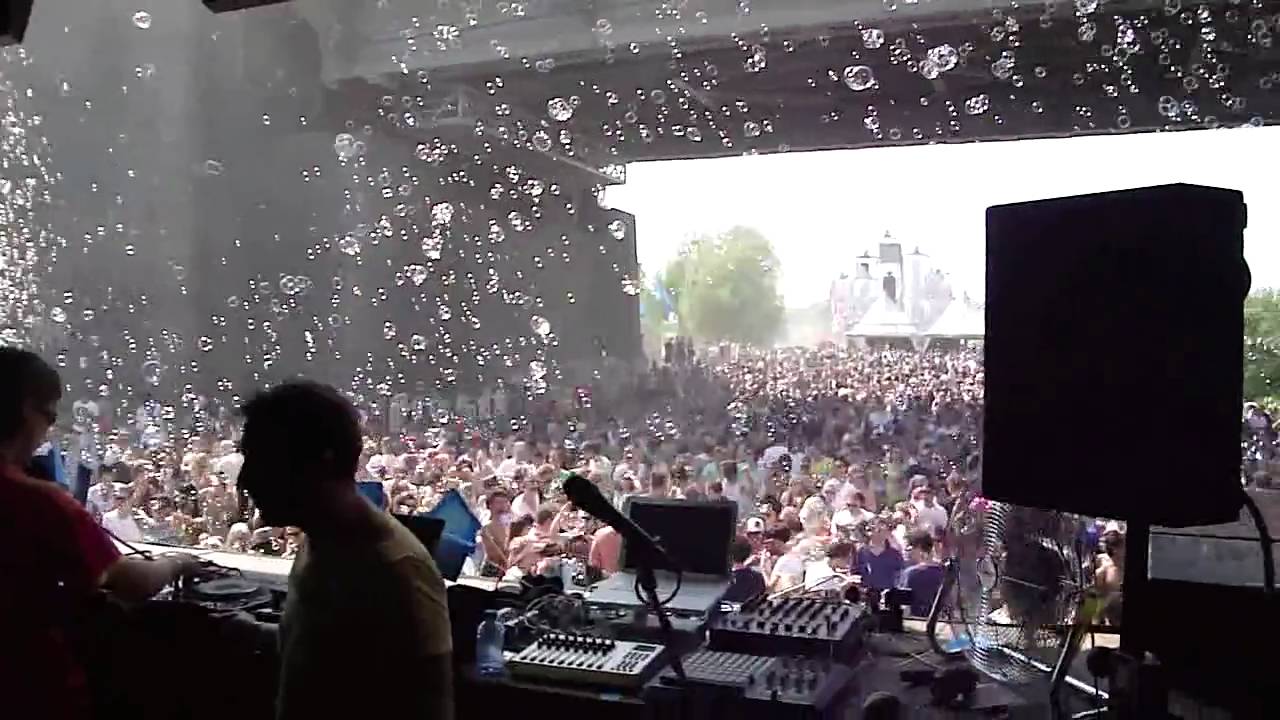 Bubbles @ Mono stage