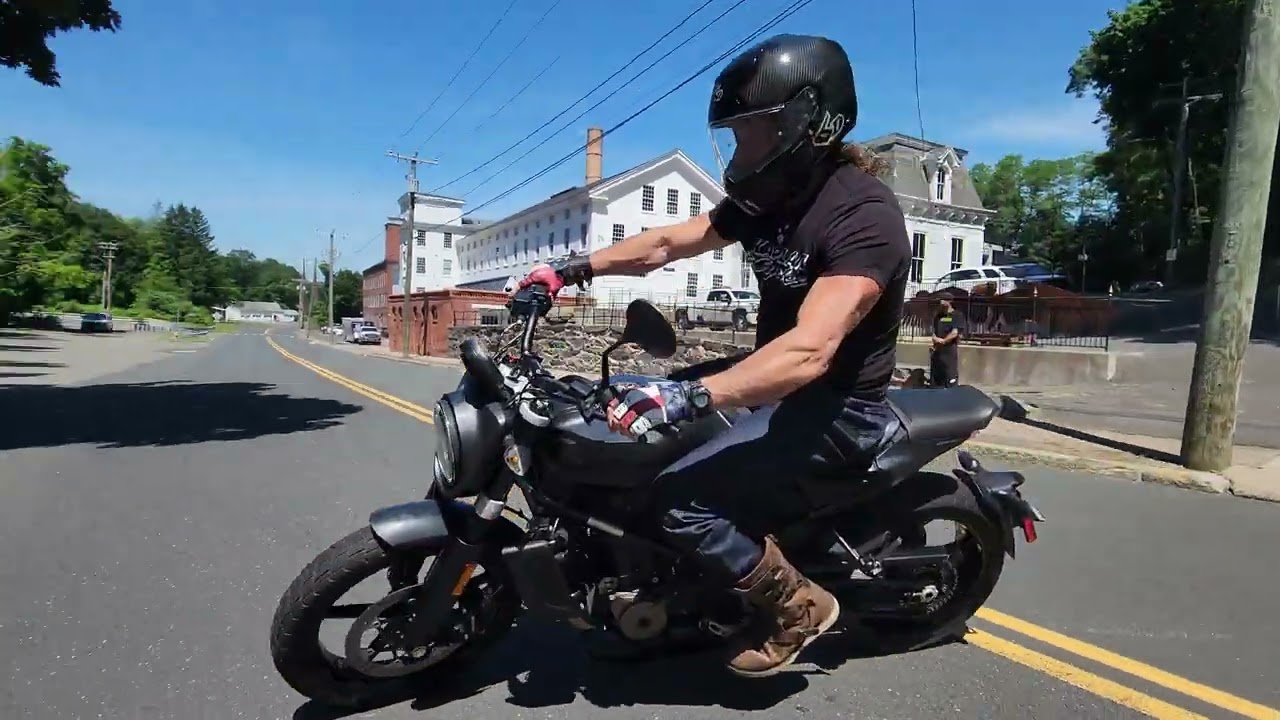 2019 Husqvarna 701 Svartpilen