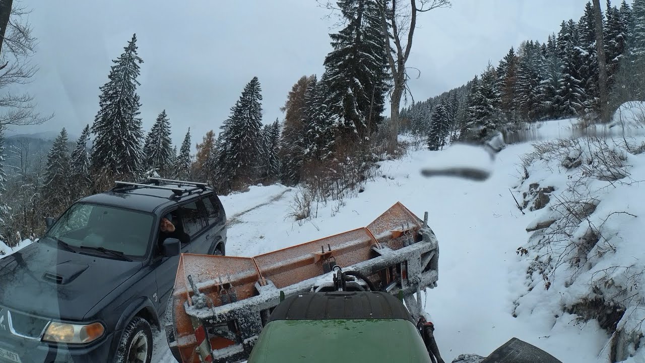 Beautiful nature in December with a Fendt 211 🏔️ winterdienst