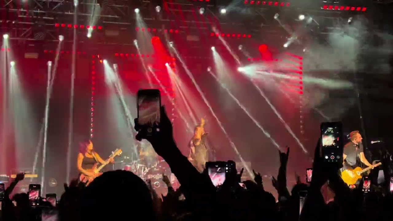 Skillet - Feel Invincible (Live in Istanbul 2024)