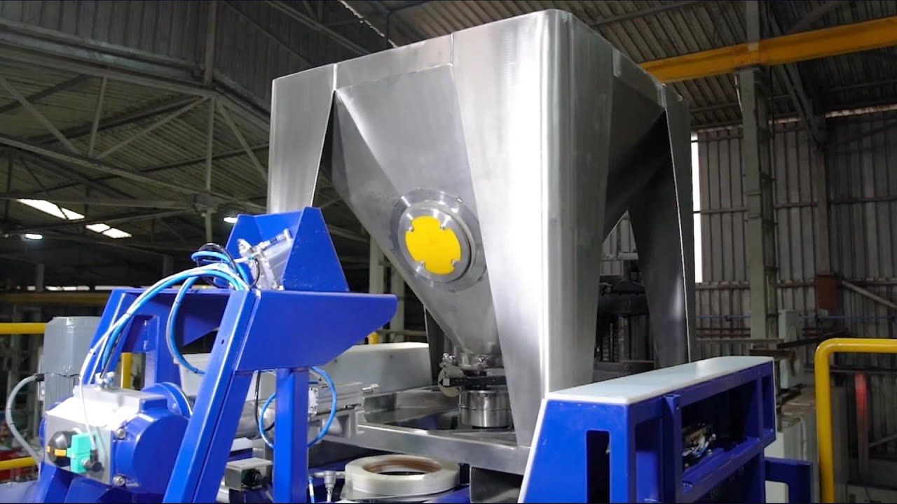 IBC Discharge Station to Isolation Chamber with Gloves