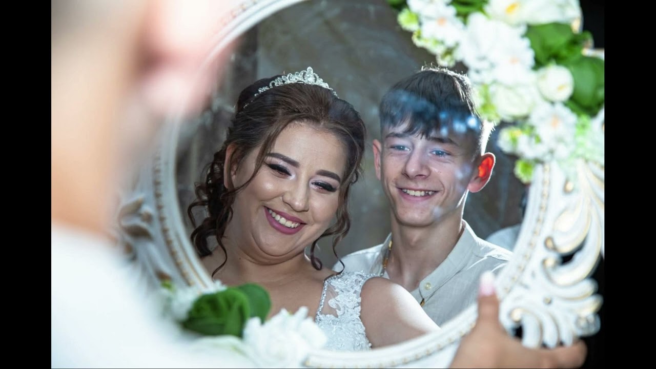 „Zâmbet Printre Greutăți”