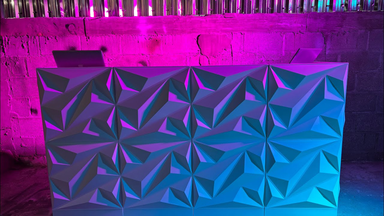 Вот как 3D ПВХ-панели крепятся к диджейской стойке.