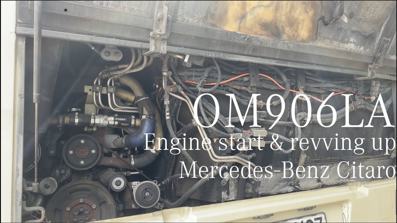 Mercedes-Benz Citaro OM906LA Engine start & Revving up