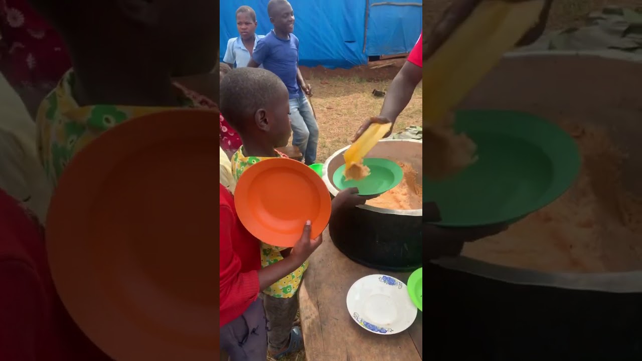Poor child gets hope after getting food#shortvideos #trendingshorts #viral #charity #orphansupport