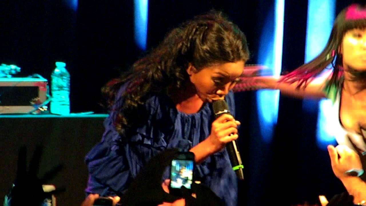 Brandy Full Moon 2012 LIVE (Best Quality)