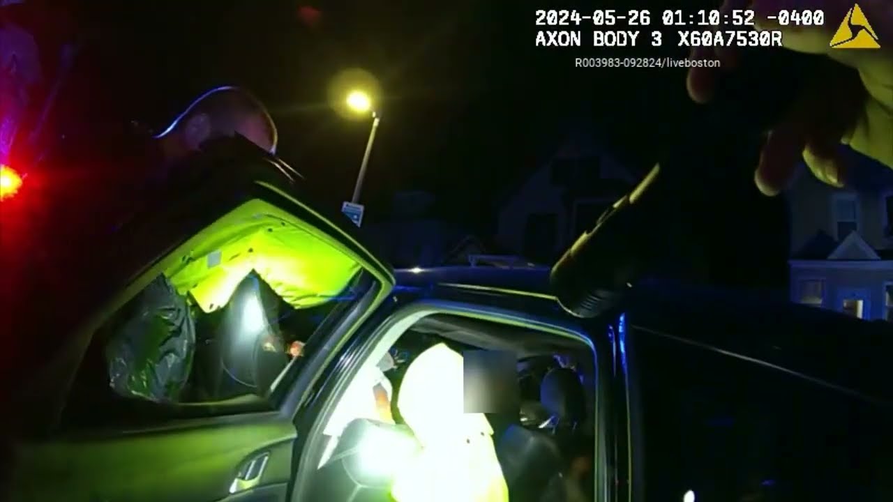 Остановка движения полицией Бостона привела к ожесточенной драке с вооруженными захватчиками