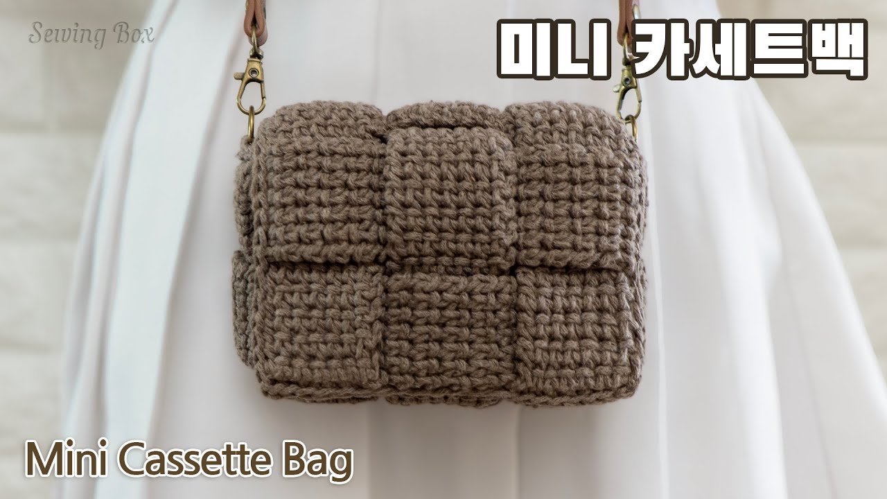 Mini cassette bag