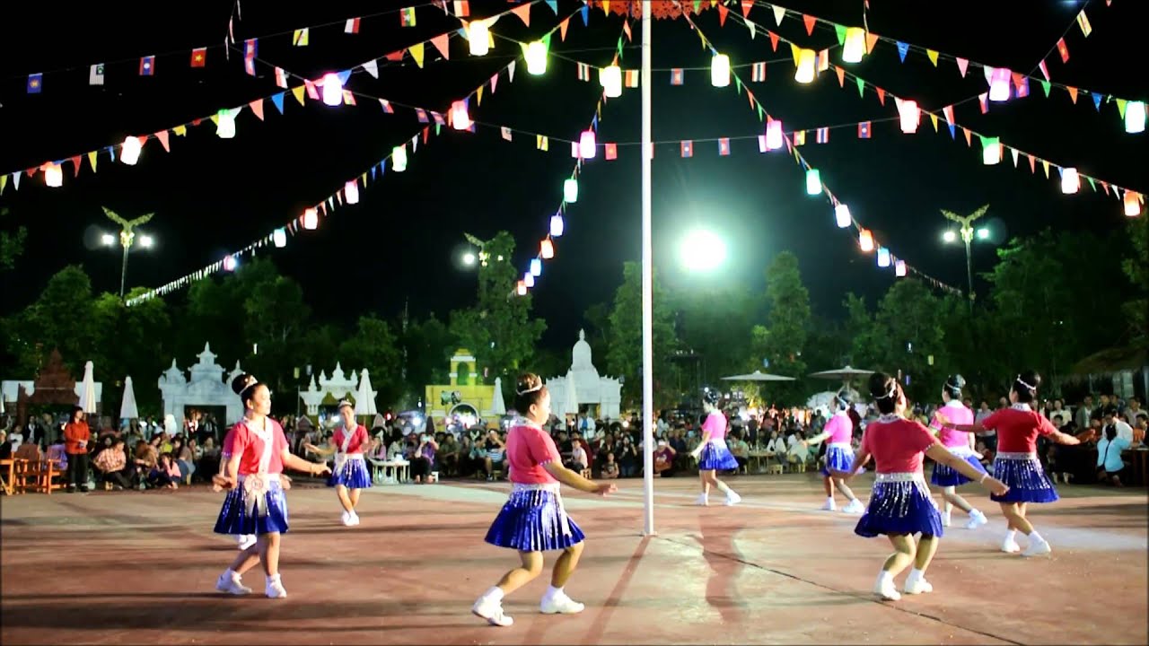 รำวงย้อนยุคสามวัยใส่ใจสุขภาพ13