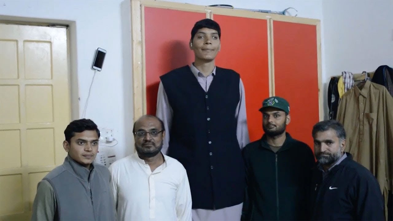 Pakistan's Tallest Man Struggles To Find Love