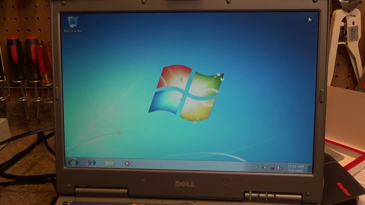 Dell Inspiron 9100 Laptop Computer | Installing Windows 7