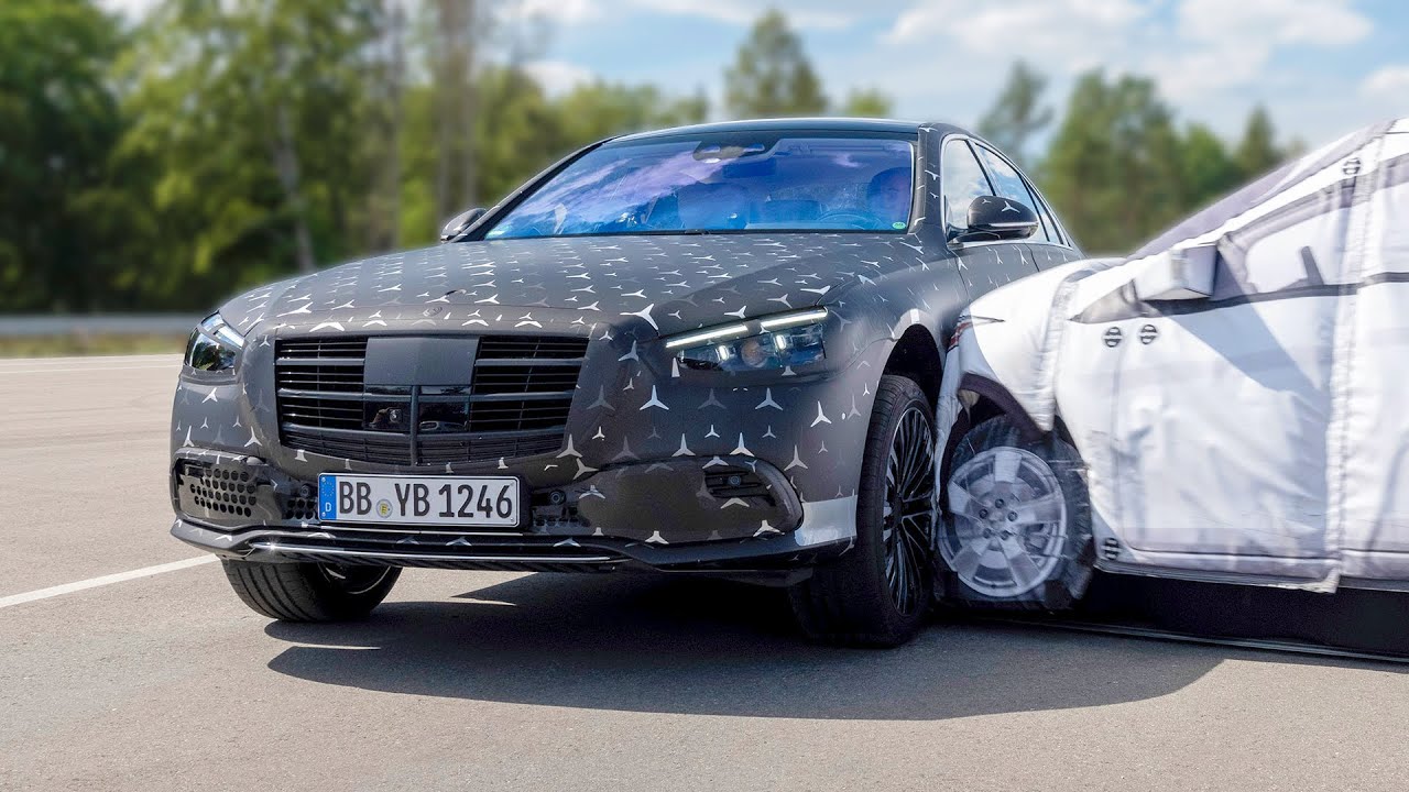 Mercedes S-Class - Airbag for Rear-Seat Passengers
