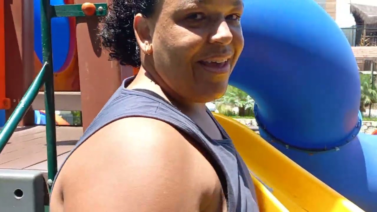 Tia Tati, tia Inês e Liz no parque de Miguel Pereira - RJ