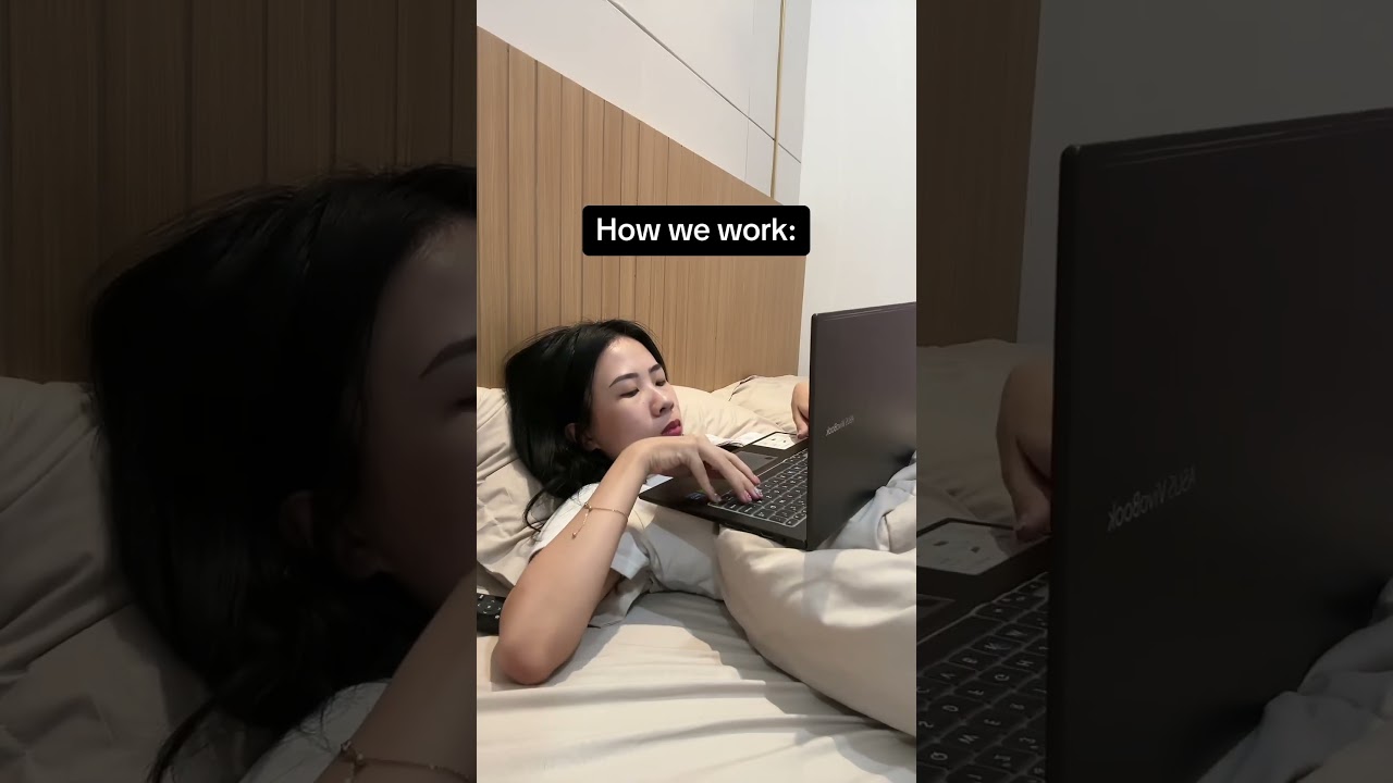 Designer's sitting position be like..🤡 #freelancedesign #freelancedesigner #graphicdesign