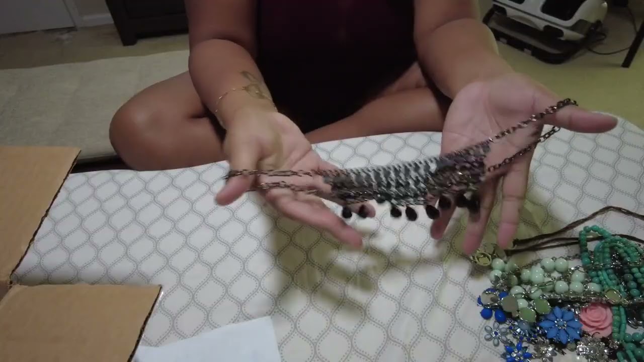 ASMR | Mystery  Jewelry Box UNBOXING 📦   Lots Of TINGLY Jewelry Sounds With Whispering, thanks Kim 🫂