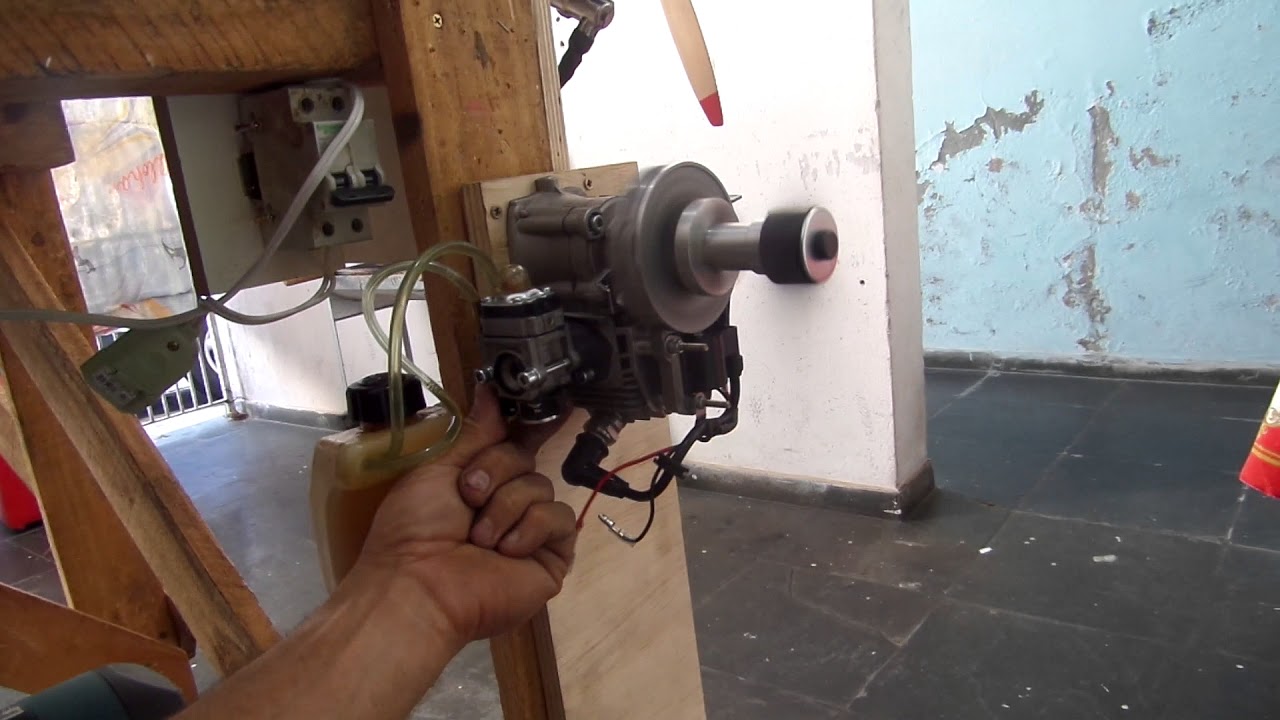 Motor de roçadeira 26cc para aeromodelo.