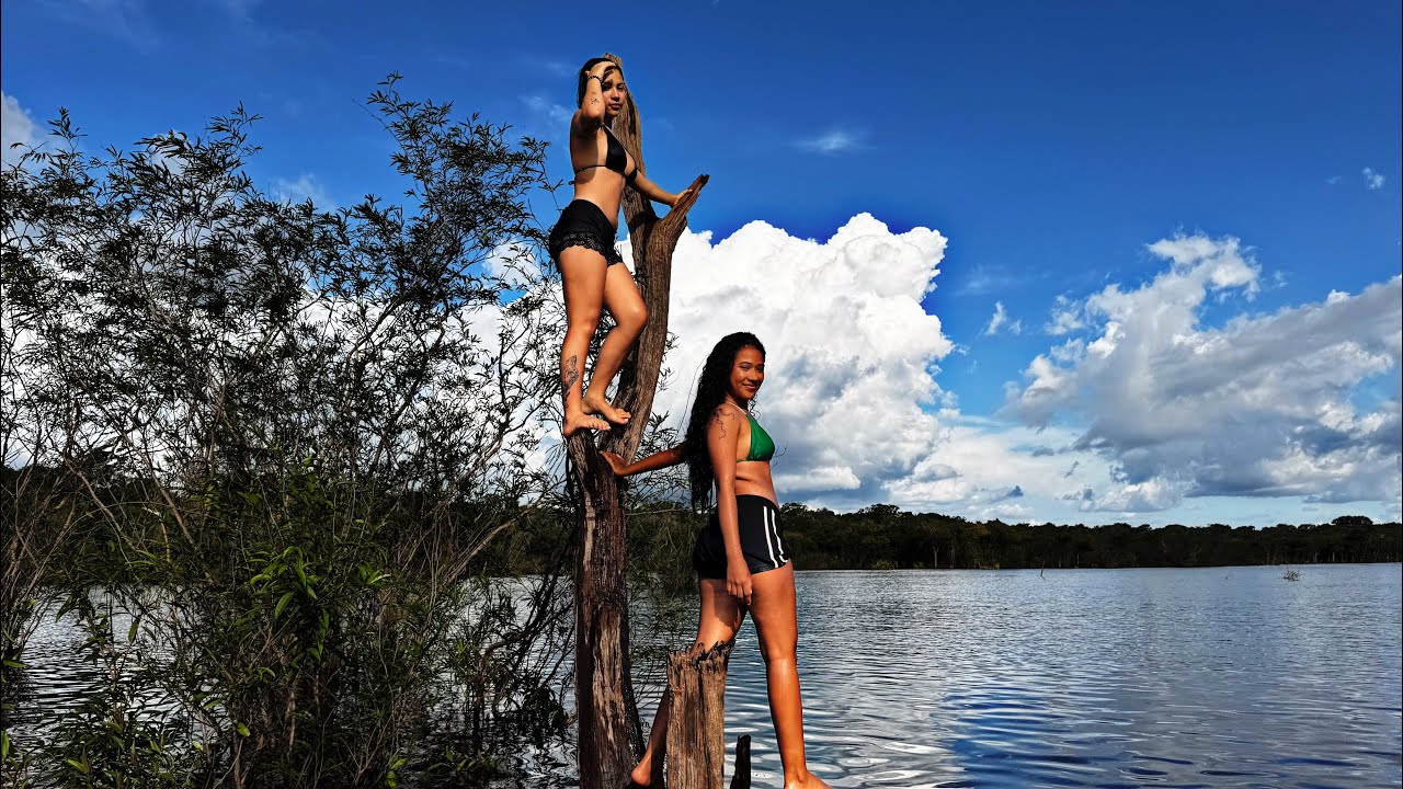 UM DIA VIVENDO COMO RIBEIRINHA NO CORAÇÃO DA AMAZÔNIA! 