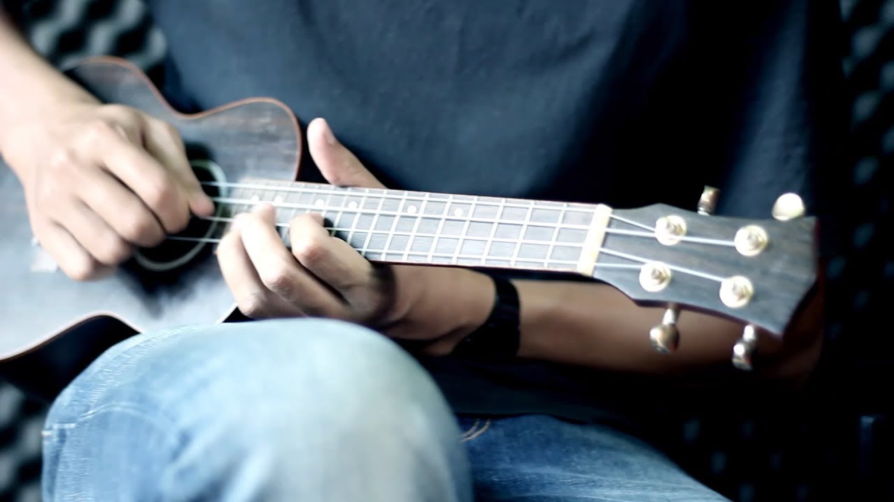 Hysteria (Muse) Ukulele Cover