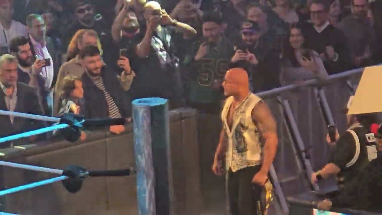 WWE RAW NETFLIX DEBUT - THE ROCK ENTRANCE FULL 01/06/25