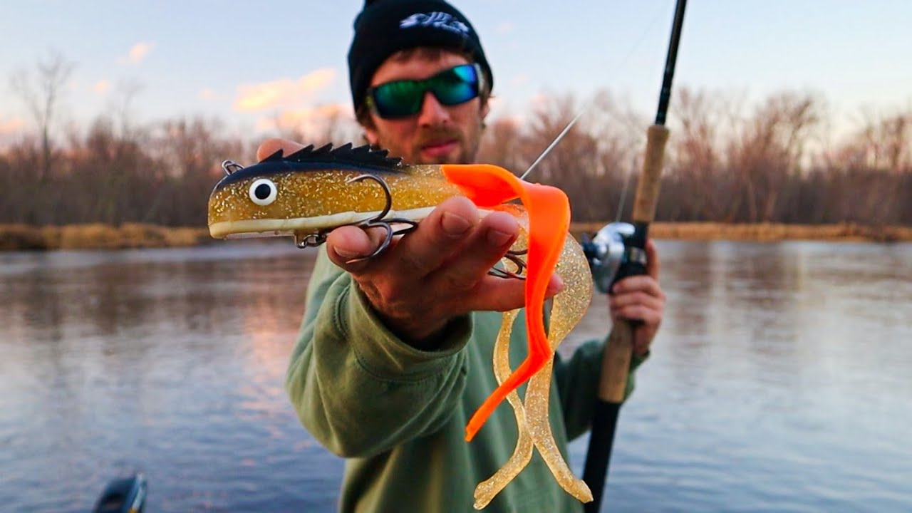 RIVER MUSKIES IN THE FALL!! - Musky Fishing Northern Wisconsin
