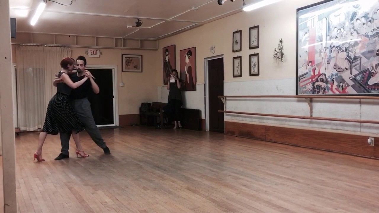 Tango 204: Vals in Parallel System