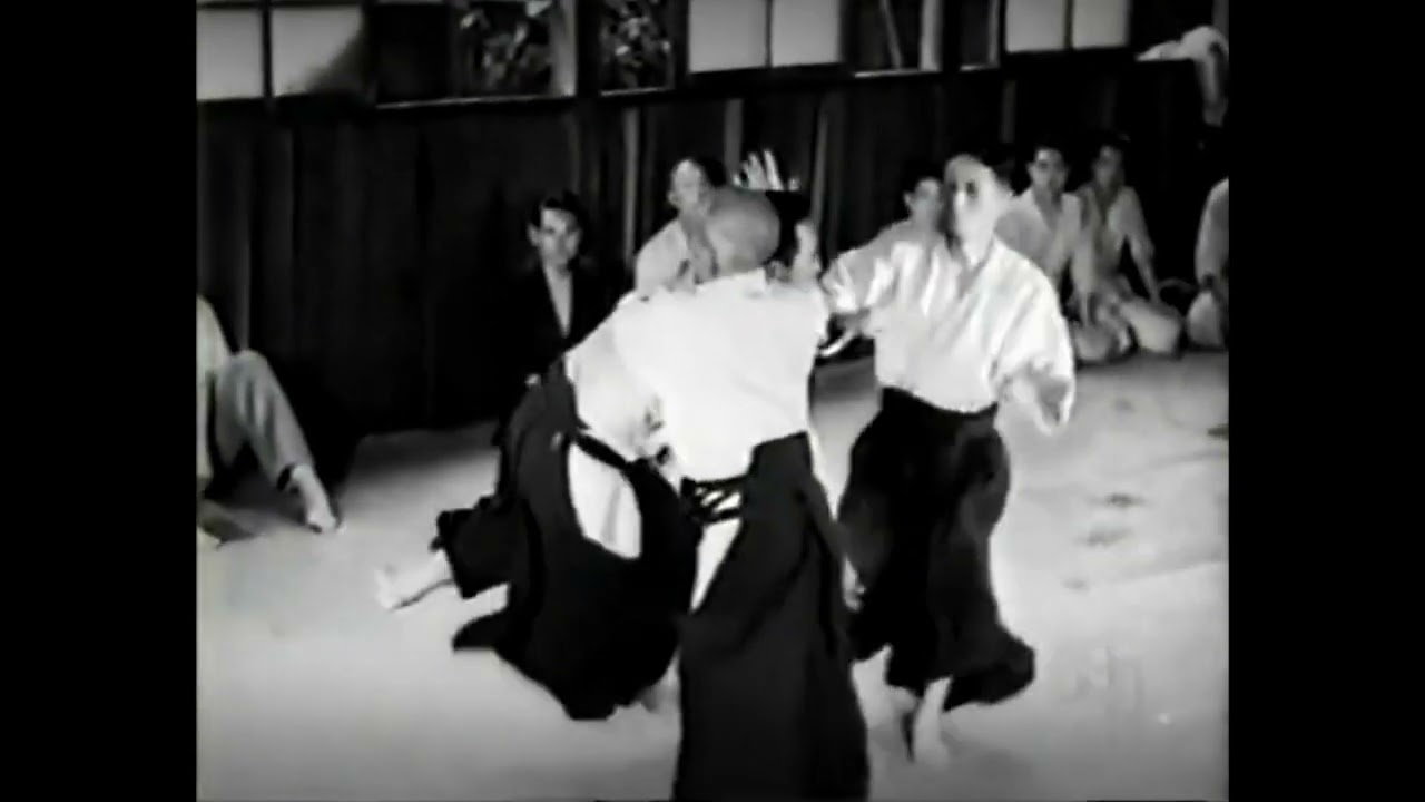 Morihei Ueshiba - Sen ri no chikara
