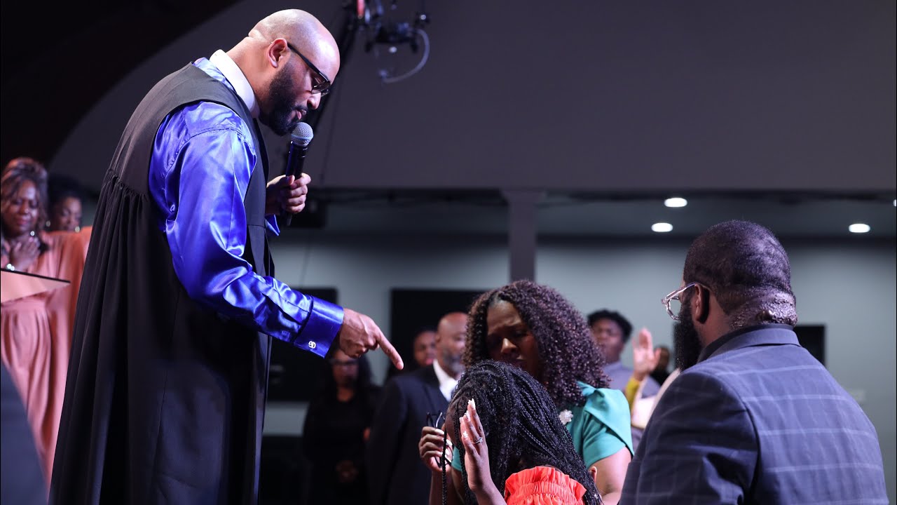 😭 Pastor Prophecies To A Child & The Whole Church LOSES IT!!!! (Powerful) 
