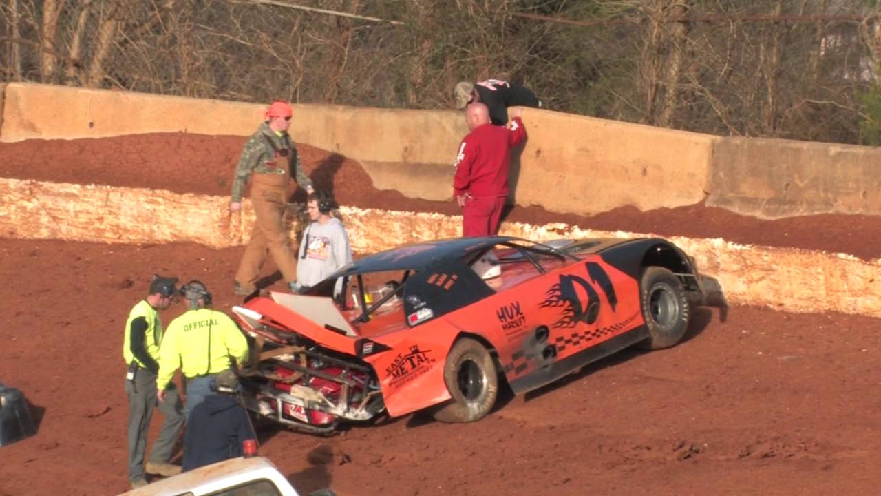 411 Motor Speedway | Hangover | Street Stocks | Jan 1 , 2014